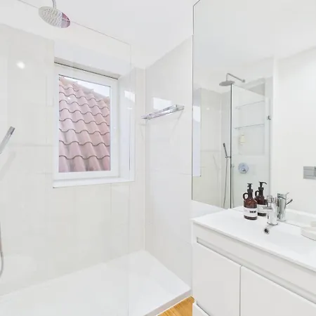 Appartement Bright 1br W/ Ac In Historic Alfama | By Airnest *